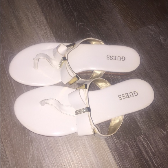 Women’s Guess Sandals - Picture 3 of 3